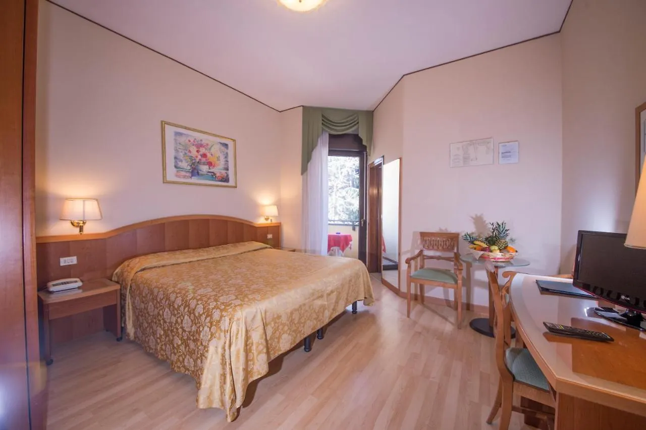 Hotel Terme Milano Abano Terme 3*,